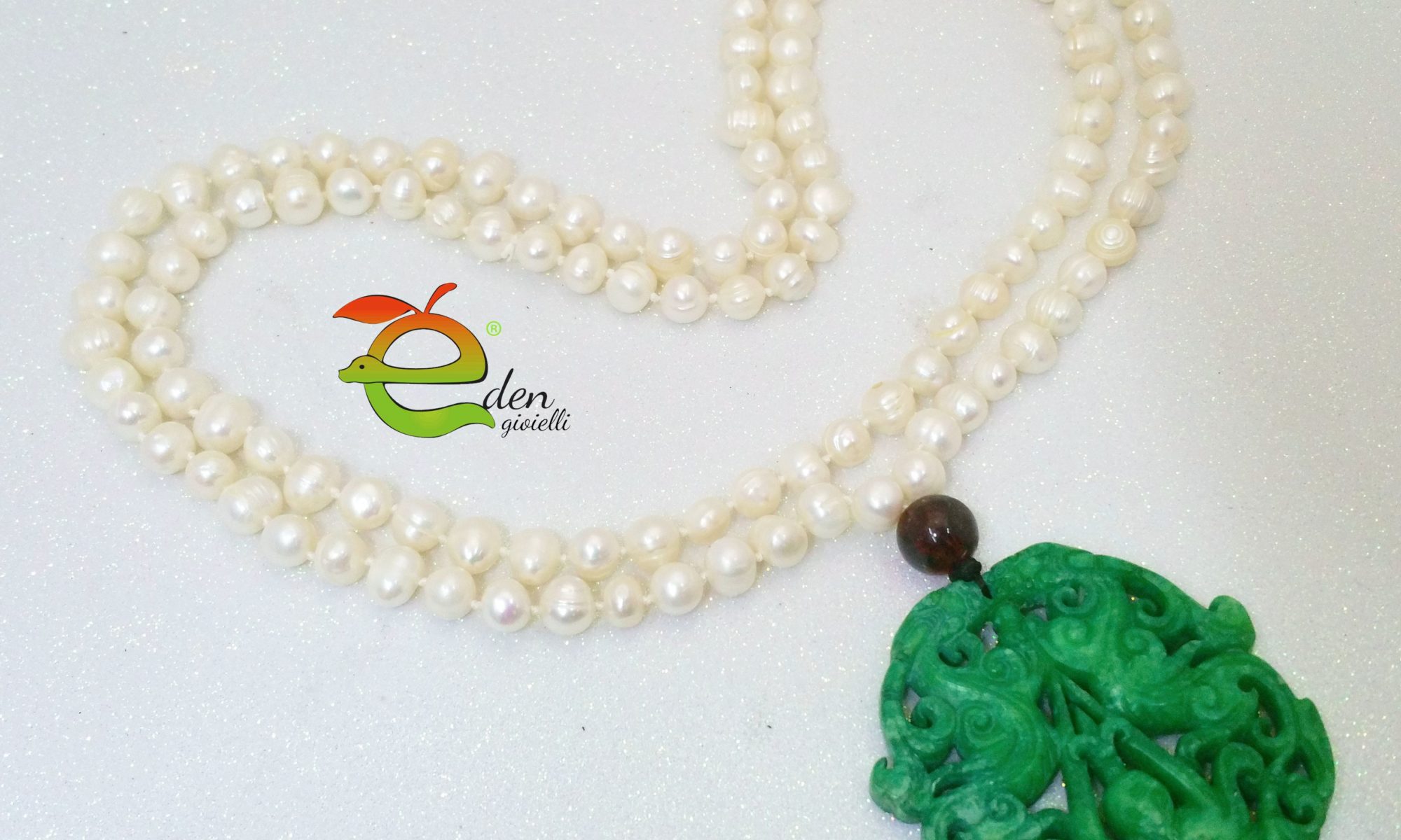 Collana lunga di perle coltivate