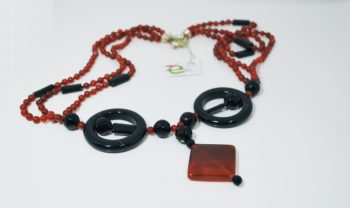 Collana Onice e Coralli