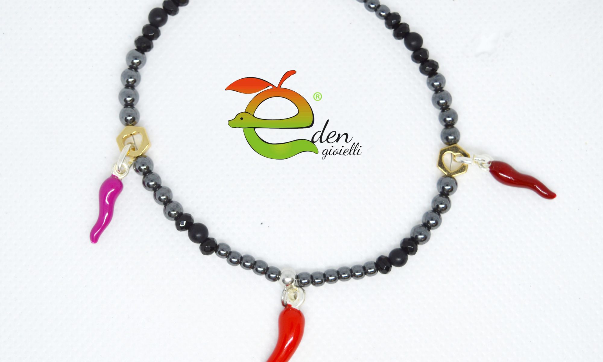 Bracciale Ematite e 3 Cornicini Eden Gioielli