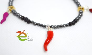 Bracciale Ematite e 3 Cornicini - immagine 3